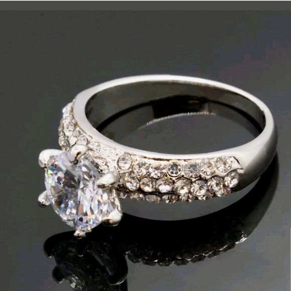 Solitaire cubic zirconia solitarie ring - Picture 2 of 5